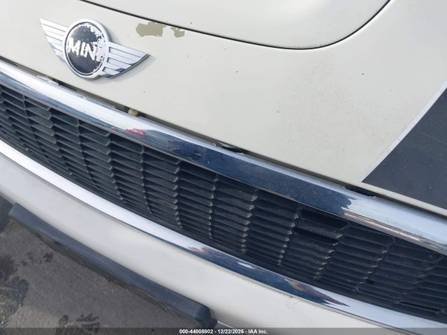 2009 MINI COOPER S WMWMF73549TW83149 Photo 5