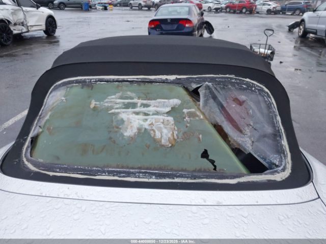 2001 BMW Z3 WBACN33451LM02740 Photo 5