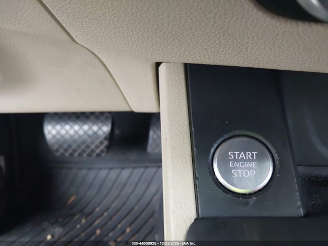 WAUGMAF43HN063169 Audi A4 2.0t Ultra Premium