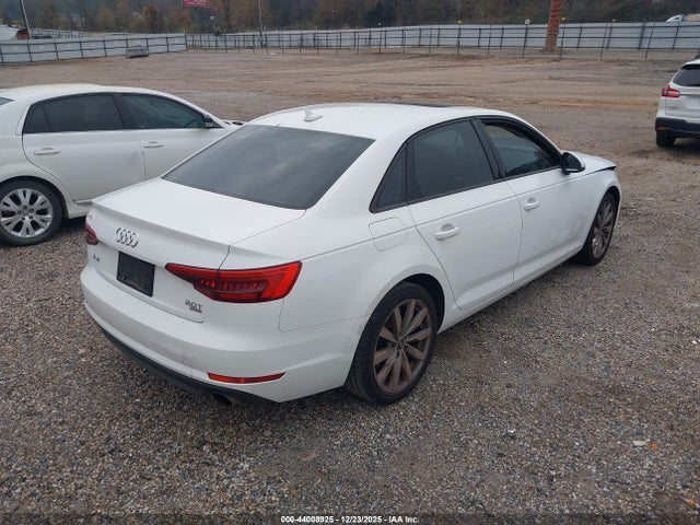 2017 AUDI A4 WAUGMAF43HN063169 Photo 3