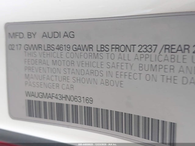 2017 AUDI A4 WAUGMAF43HN063169 Photo 8