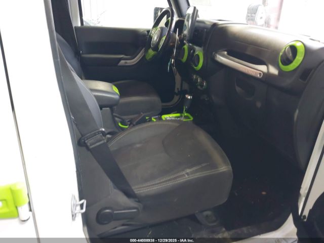 2017 JEEP WRANGLER UNLIMITED 1C4HJWEGXHL746944 Photo 4