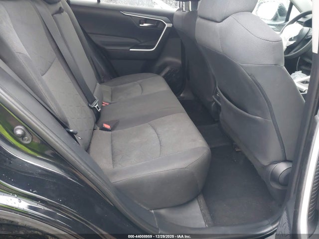 2021 TOYOTA RAV4 2T3P1RFV0MW157418 Photo 7