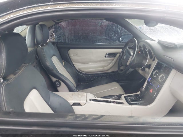 1999 MERCEDES-BENZ SLK 230 WDBKK47F0XF093743 Photo 4