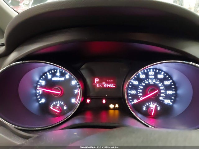KNDMB5C12G6148672 KIA SEDONA LX