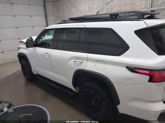 Toyota Sequoia Trd Pro 2023 7SVAAABAXPX014119 Image 15