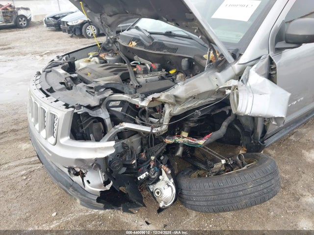 2017 JEEP COMPASS 1C4NJCEB1HD206544 Photo 5