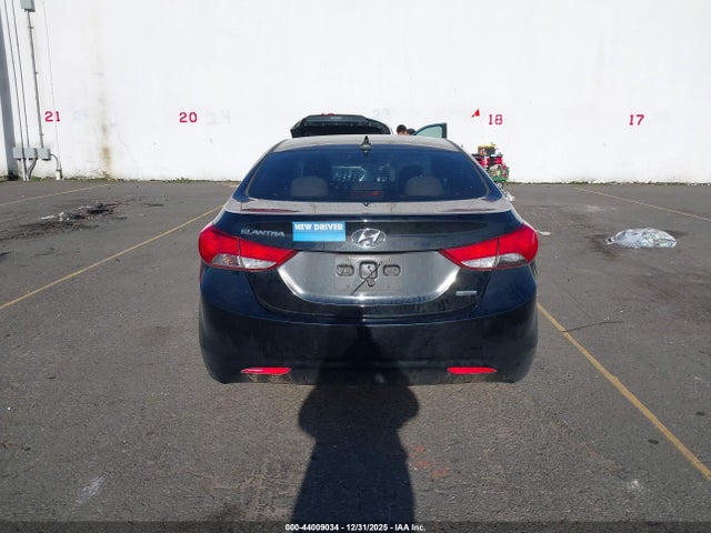 Продажа на аукционе авто 2011 Hyundai Elantra Limited, vin: 5NPDH4AE7BH033076, номер лота: 44009034