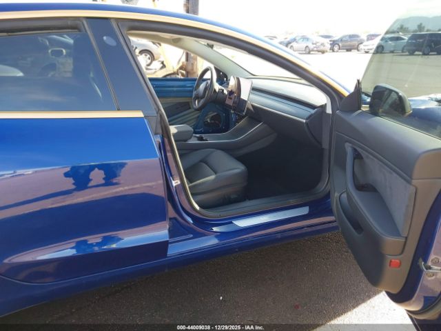 2018 TESLA MODEL 3 5YJ3E1EB6JF131046 Photo 4