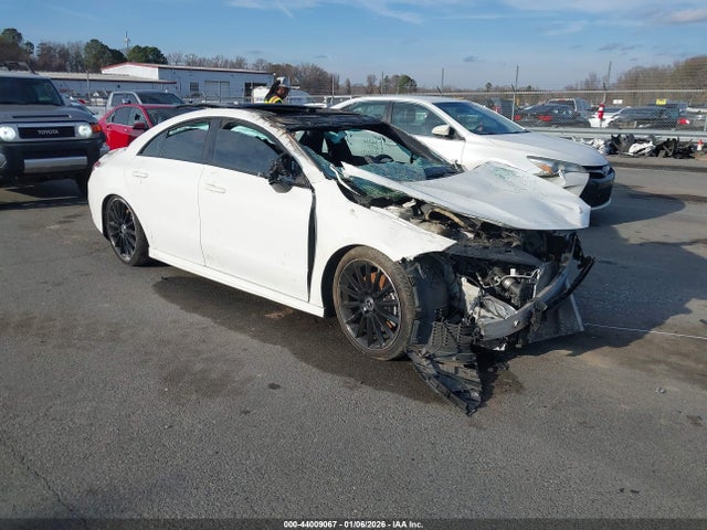 2020 MERCEDES-BENZ CLA 250 WDD5J4GB2LN036075 Photo 0