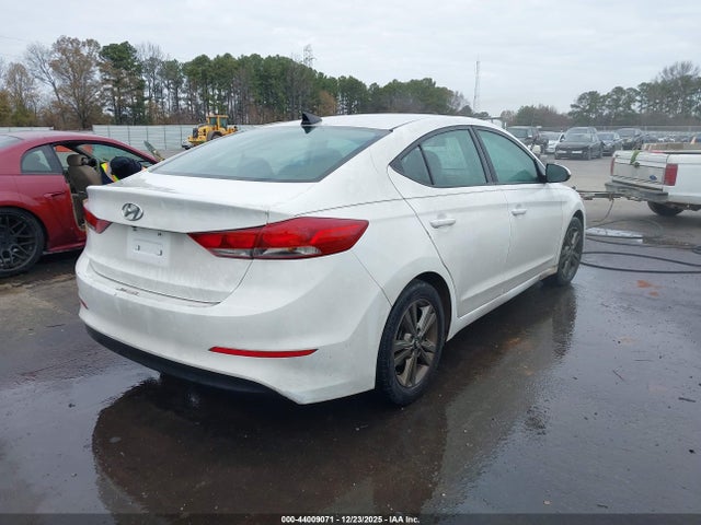 Продаж на аукціоні авто 2018 Hyundai Elantra Sel, vin: 5NPD84LF1JH328498, номер лоту: 44009071