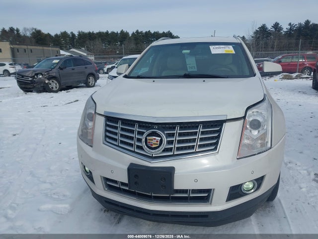 3GYFNEE34FS530088 Cadillac Srx Luxury Collection