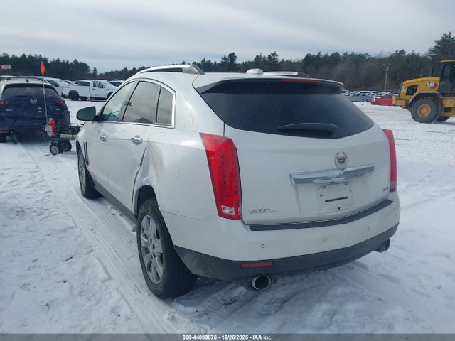 2015 CADILLAC SRX 3GYFNEE34FS530088 Photo 2