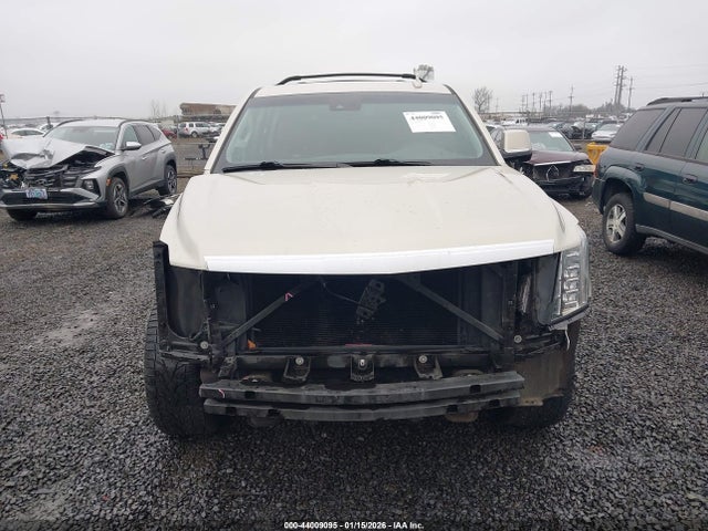 1GYS4MKJ9FR712581 Cadillac Escalade Luxury