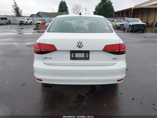 3VW267AJ3GM359113 Volkswagen Jetta 1.4t S