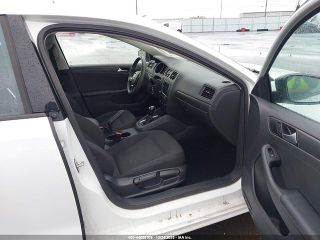 3VW267AJ3GM359113 Volkswagen Jetta 1.4t S