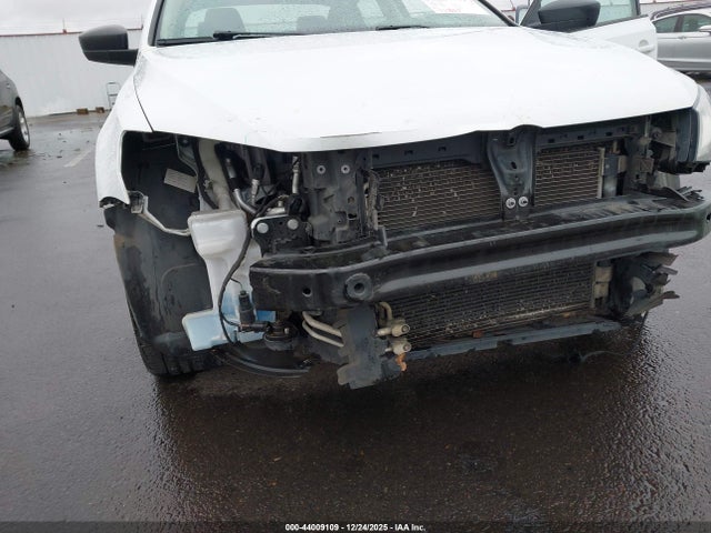 3VW267AJ3GM359113 Volkswagen Jetta 1.4t S