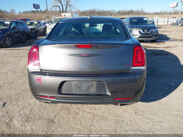 44009122 :رقم المزاد ، 2C3CCABG6PH624335 vin ، 2023 Chrysler 300 300s مزاد بيع