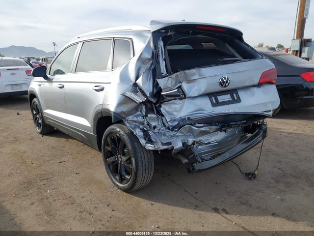 3VVLX7B25NM075248 Volkswagen Taos 1.5t Se