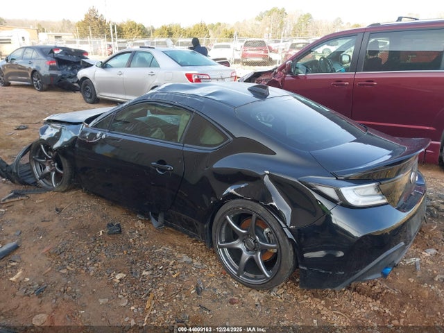 2024 TOYOTA GR86 JF1ZNBE12R9757731 Photo 2