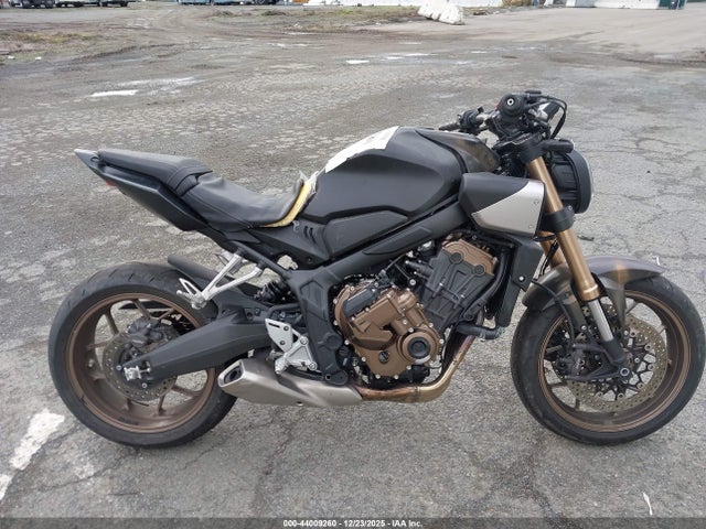 MLHRH1650R5001090 Honda Cb650 R