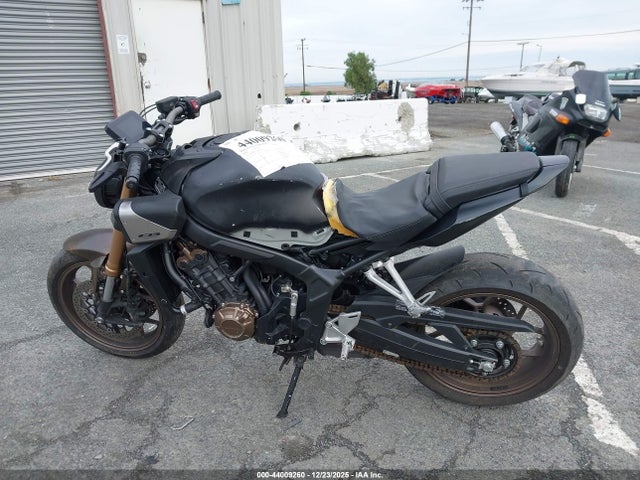 MLHRH1650R5001090 Honda Cb650 R