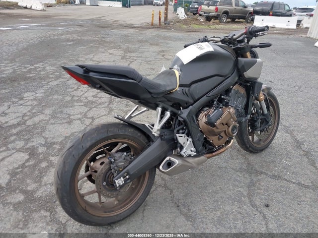 MLHRH1650R5001090 Honda Cb650 R