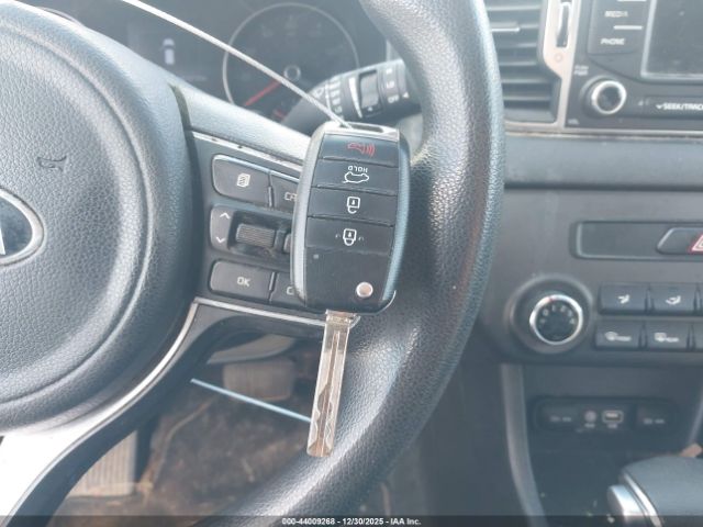 2018 KIA SPORTAGE KNDPM3AC2J7445796 Photo 10