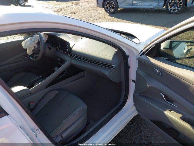 Aukcja sprzedaży 2022 Hyundai Elantra Sel, vin: 5NPLM4AG2NH053748, numer aukcji: 44009276