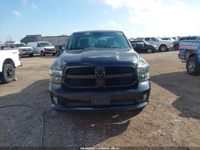 44009287 :رقم المزاد ، 1C6RR6KT4JS155266 vin ، 2018 Ram 1500 Express  4x2 5'7 Box مزاد بيع