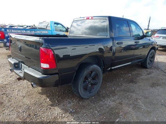 44009287 :رقم المزاد ، 1C6RR6KT4JS155266 vin ، 2018 Ram 1500 Express  4x2 5'7 Box مزاد بيع