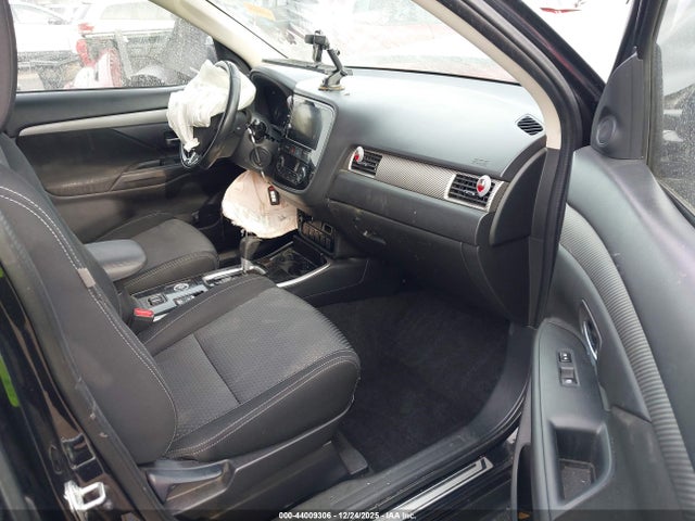 2018 MITSUBISHI OUTLANDER JA4AZ3A36JZ002816 Photo 4
