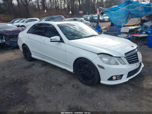 2010 MERCEDES-BENZ E 350 WDDHF8HB3AA100553