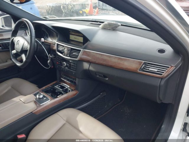 2010 MERCEDES-BENZ E 350 WDDHF8HB3AA100553 Photo 4