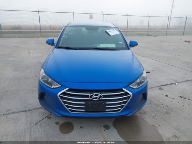 5NPD84LF5JH242952 Hyundai ELANTRA SEL