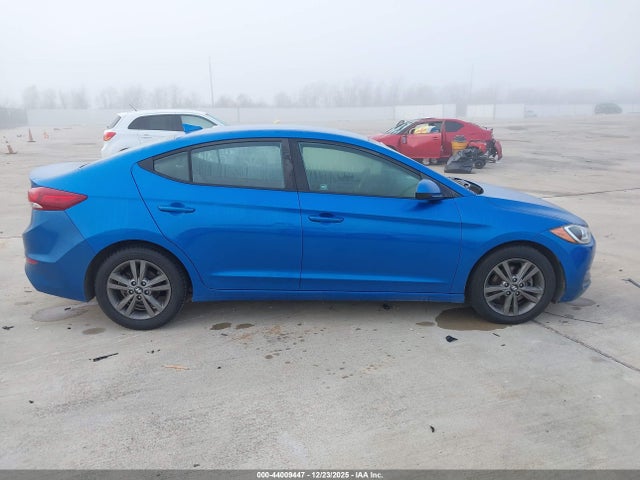 5NPD84LF5JH242952 Hyundai ELANTRA SEL