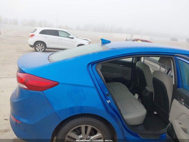 5NPD84LF5JH242952 Hyundai ELANTRA SEL