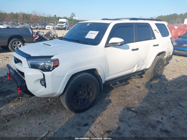 2019 TOYOTA 4RUNNER JTEBU5JR1K5690382 Photo 1