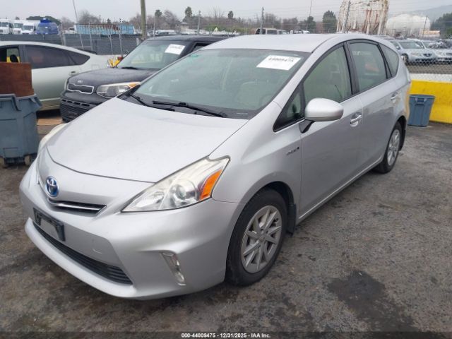 2014 TOYOTA PRIUS V JTDZN3EU2E3302126 Photo 5