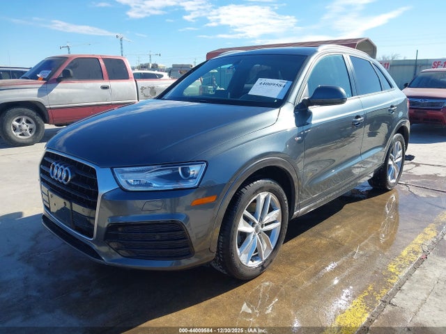 WA1BCCFS2JR011275 Audi Q3 2.0t Premium/2.0t Sport Premium