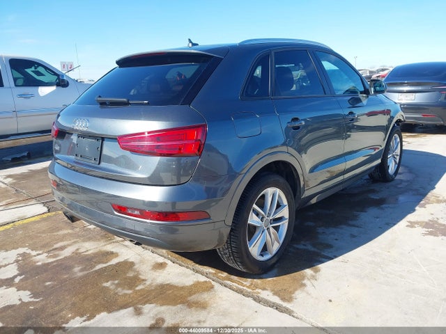 WA1BCCFS2JR011275 Audi Q3 2.0t Premium/2.0t Sport Premium