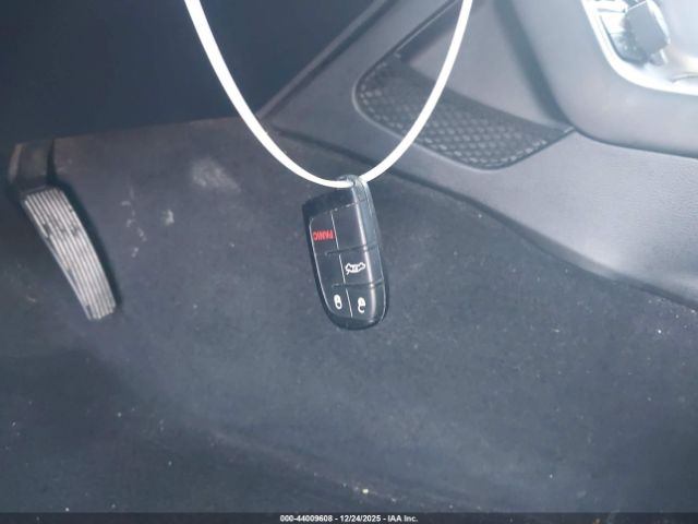 2019 DODGE CHALLENGER 2C3CDZAG7KH659682 Photo 10