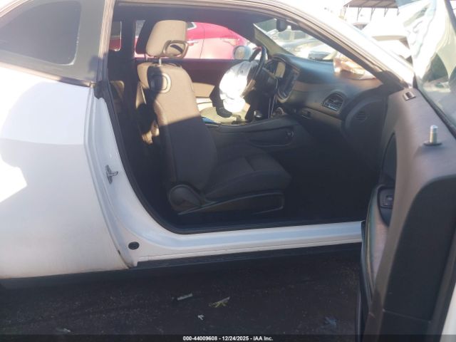 2019 DODGE CHALLENGER 2C3CDZAG7KH659682 Photo 4