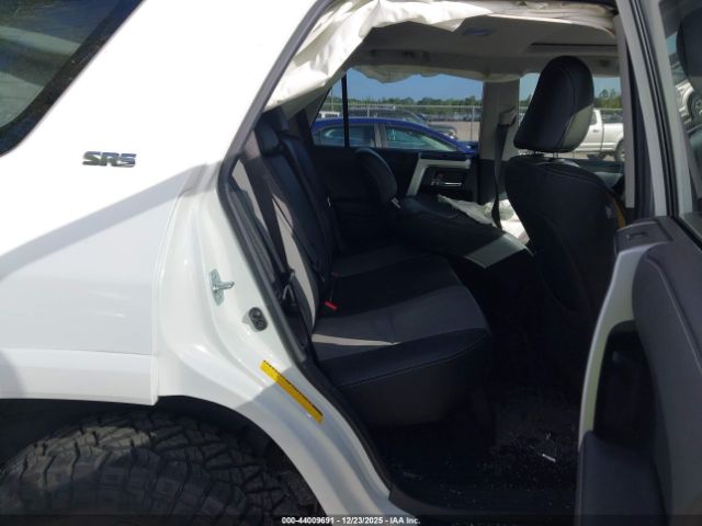 2022 TOYOTA 4RUNNER JTEFU5JR5N5252583 Photo 7