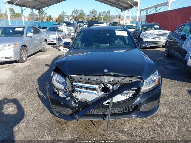 55SWF4JB2GU124250 Mercedes-Benz C 300 Sport