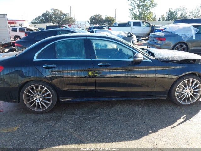 55SWF4JB2GU124250 Mercedes-Benz C 300 Sport
