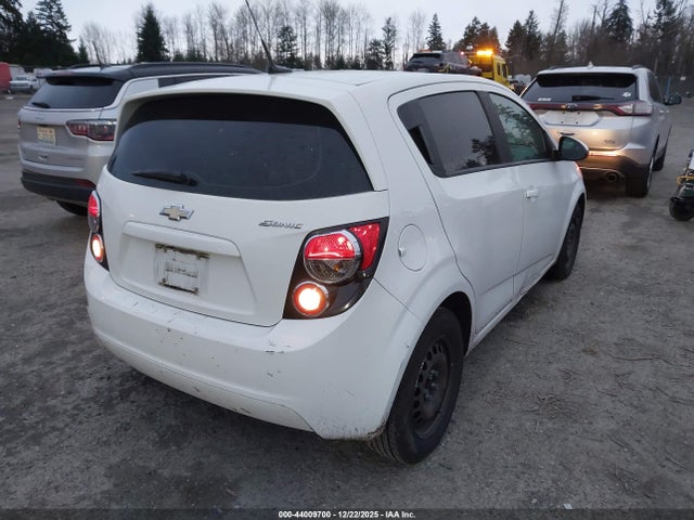 Chevrolet Sonic Ls Auto 2014 1G1JA6SH2E4200569 Image 4