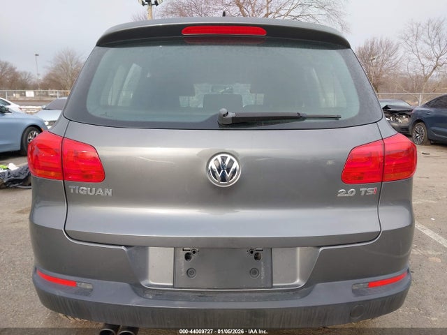 Aukcja sprzedaży 2015 Volkswagen Tiguan S, vin: WVGAV7AX1FW596411, numer aukcji: 44009727
