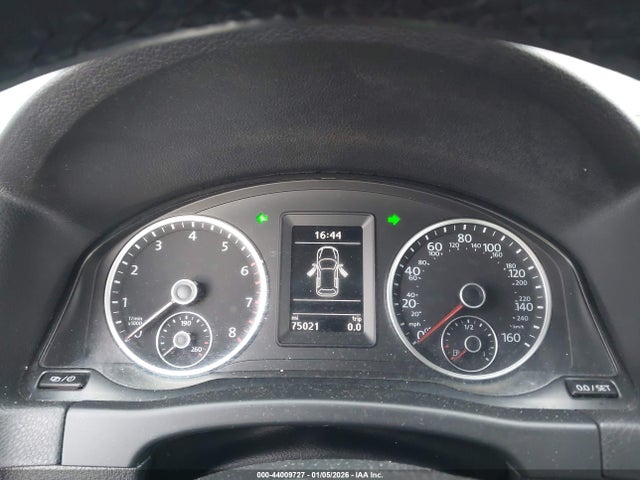 Aukcja sprzedaży 2015 Volkswagen Tiguan S, vin: WVGAV7AX1FW596411, numer aukcji: 44009727