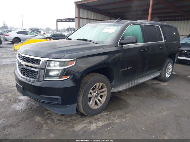 Chevrolet Suburban 1500 Lt 2015 1GNSCJKC3FR670778 Image 2